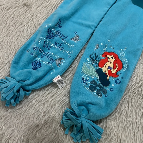Disney’s little mermaid fleece winter warm scarf - Picture 3 of 5